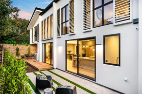 Luxury Remuera Brand New Auckland Holiday Home